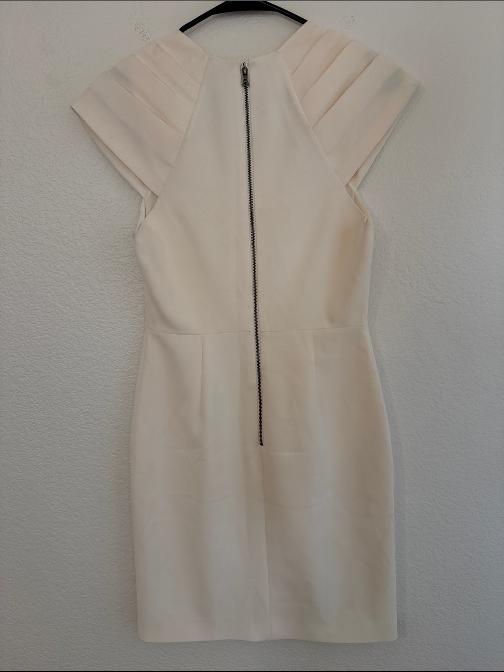 Alice + Olivia Kiro Pleated Shoulder Dress in Ivory - Picture 3 of 8